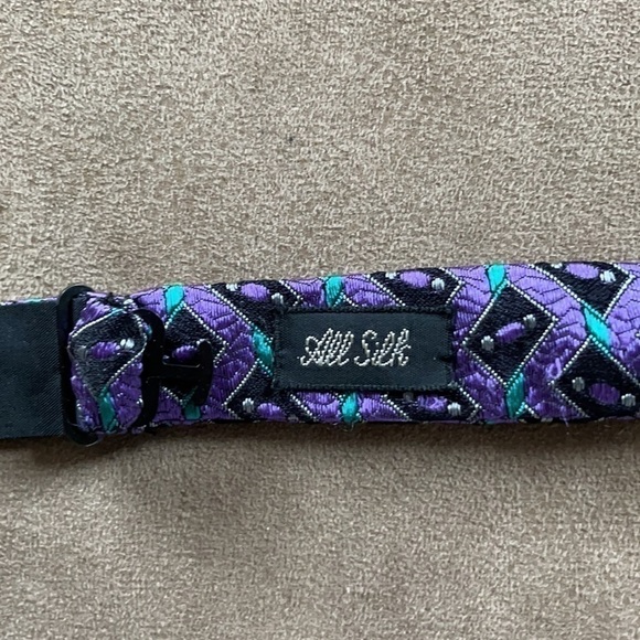 🗿host Pick🗿 💯 Silk Bow Tie - Adjustable - Picture 4 of 4